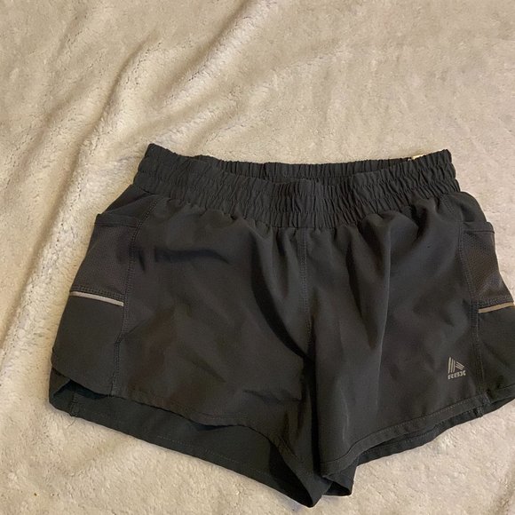 $5- Black shorts size small RBX $5(MUST BE BUNDLED -3 OR MORE) - Picture 1 of 4